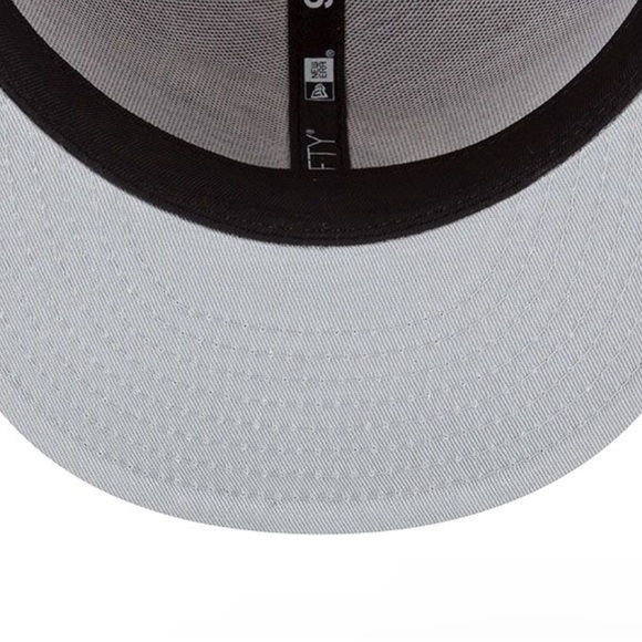 New Era Cleveland Cavaliers 203-2024 City Edition 9fifty Snapback Hat - Picture 7 of 8